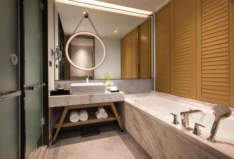 클럽 룸, Crowne Plaza Qingdaoorientalmoviemetropolis, An Ihg