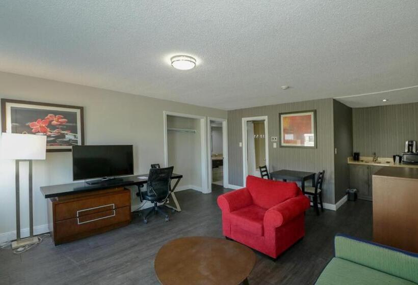 스위트, Ramada By Wyndham Jacksons Point