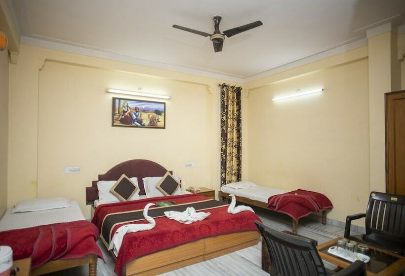 Quarto Familiar, Dimple International