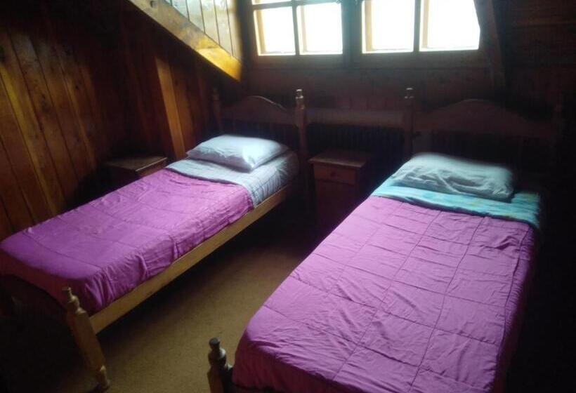 标准间, Universal Traveller's Hostel