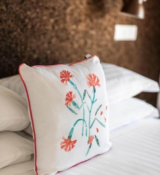 Вилла Deluxe 1 Спальня, Craveiral Farmhouse By Belong Staying & Feeling