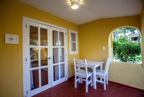 سوئیت جونیور با چشم‌انداز باغ, Los Corales Beach Village Punta Cana   The Original