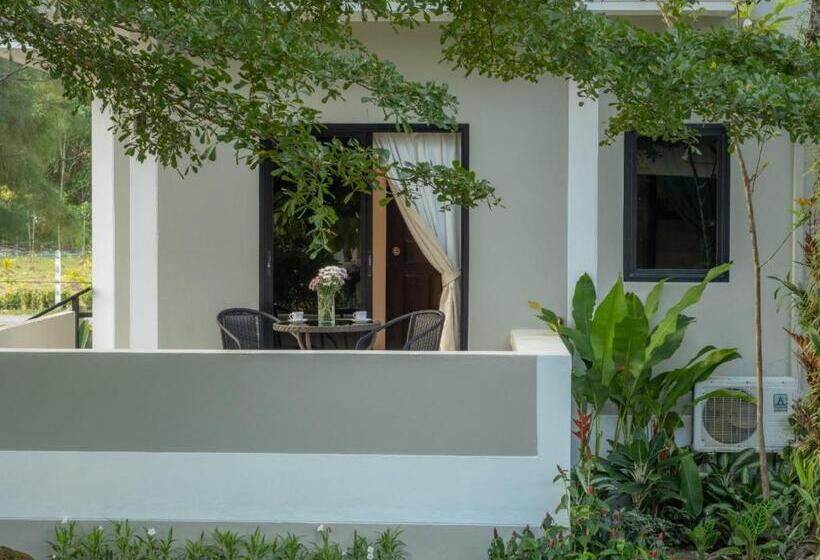 ویلای لوکس 1 خوابه, Isara Nai Yang Resort