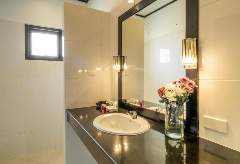 ویلای 1 خوابه, Isara Nai Yang Resort