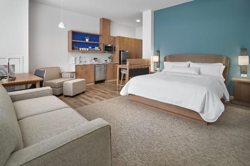 Студио Стандарт Кровать Кинг, Element Edmonton West