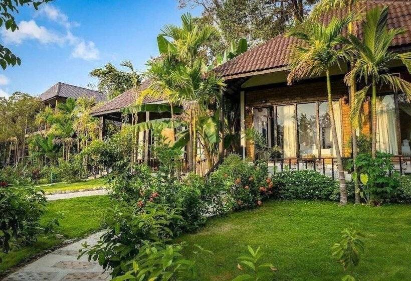 Номер Deluxe Вид на Сад, Koh Rong Hill Beach Resort