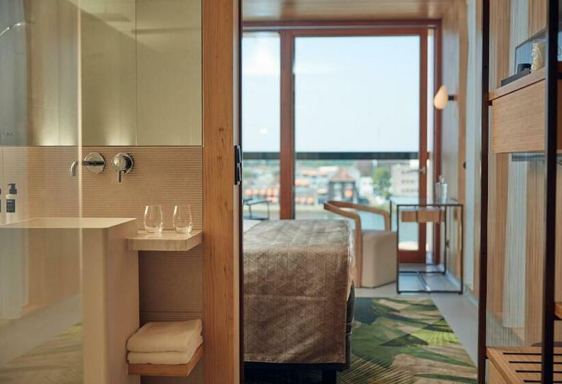 Superior Room with Balcony, Jakarta Amsterdam