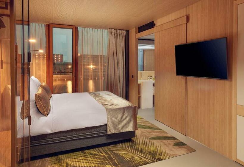 Suite, Jakarta Amsterdam