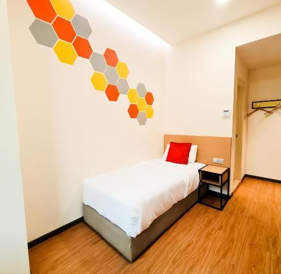 Quarto Estandar Individual, Qlio
