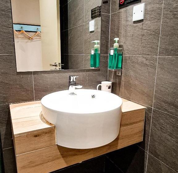 Quarto Familiar, Qlio