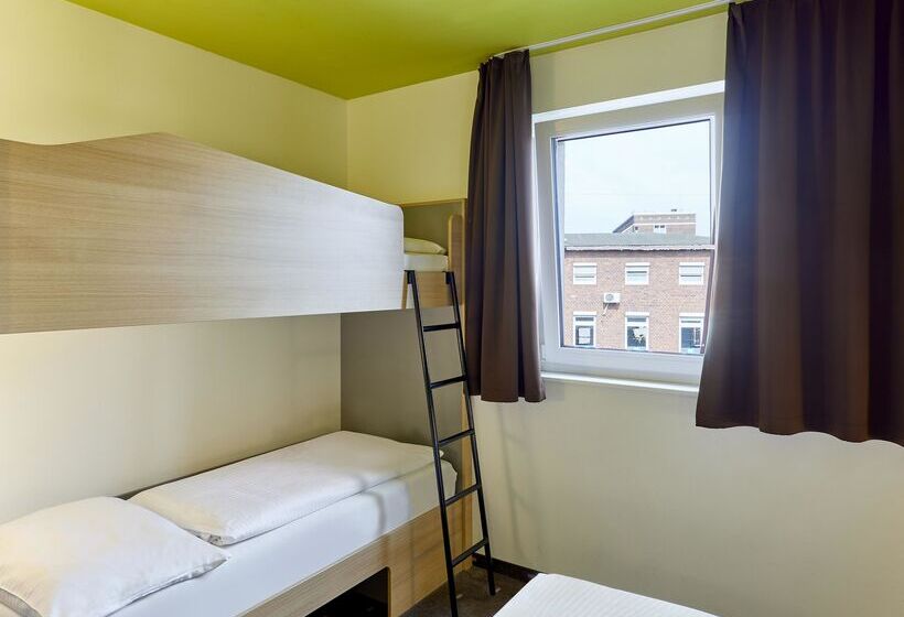 Номер Стандарт, B&b Hotel Trier