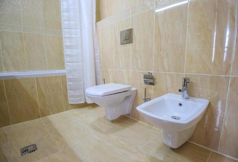 آپارتمان 2 خوابه, Infinity Plaza