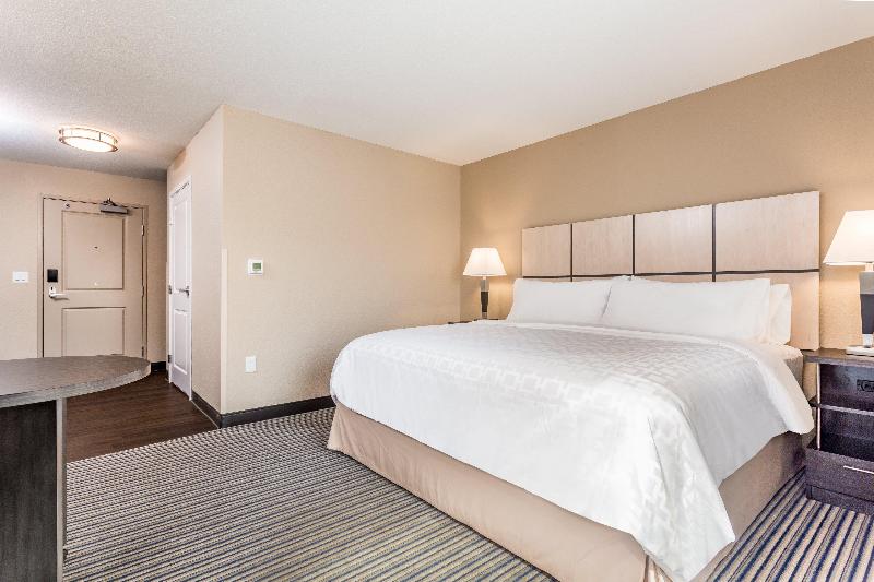 스탠다드 스튜디오 킹침대, Candlewood Suites Eau Claire I 94, An Ihg