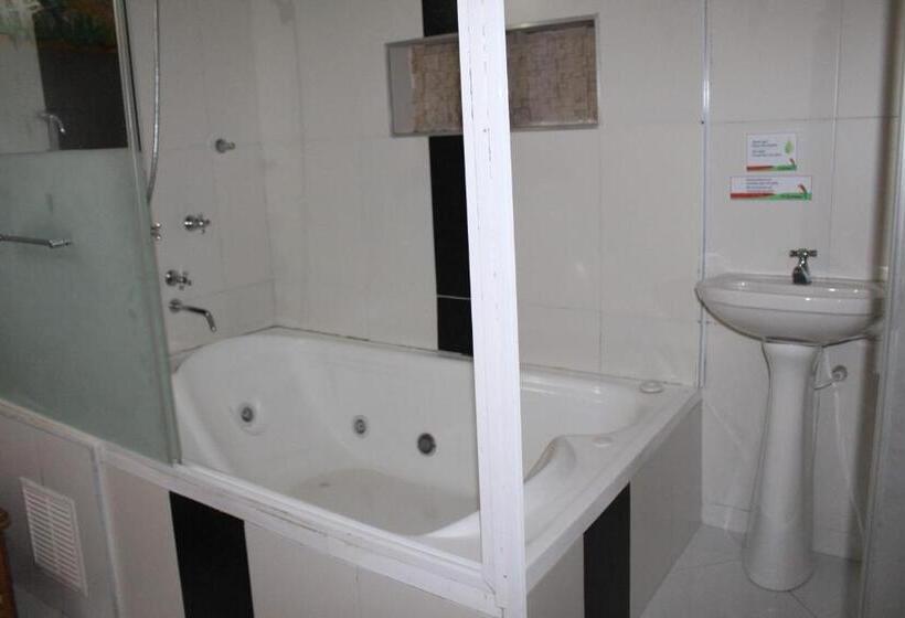 Chambre Deluxe, Las Guacamayas Guatapé