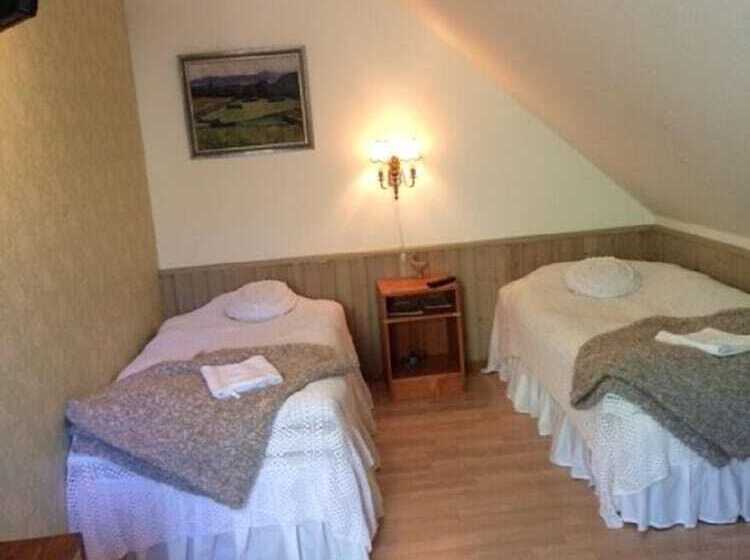 Номер Стандарт, Skummeslöv B & B