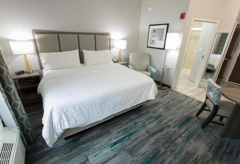 キングサイドベッドのスタンダードワンルーム, Candlewood Suites Mcdonough, An Ihg