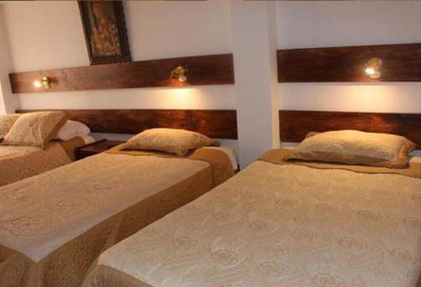4인용 스탠다드 룸, Kennedy Guest House