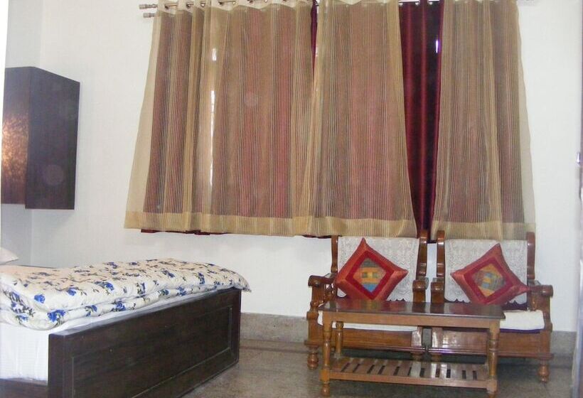 اتاق لوکس, Vacation