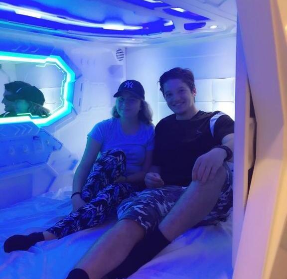 Capsule, Space Cap