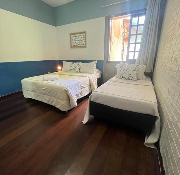 스위트, Hostel Lares