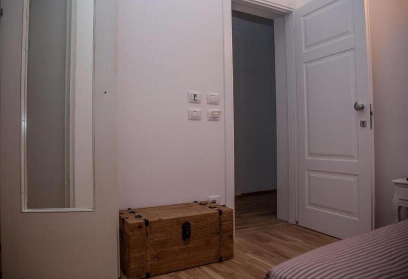 Quarto Deluxe, Storie Di Mare