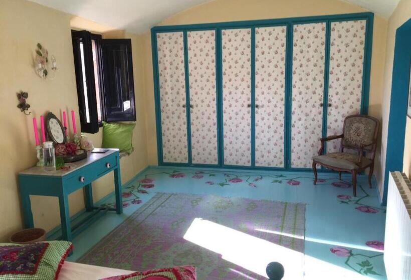 Номер Стандарт Вид на Сад, Can Portell By 123ole, B&b   Casa Rural