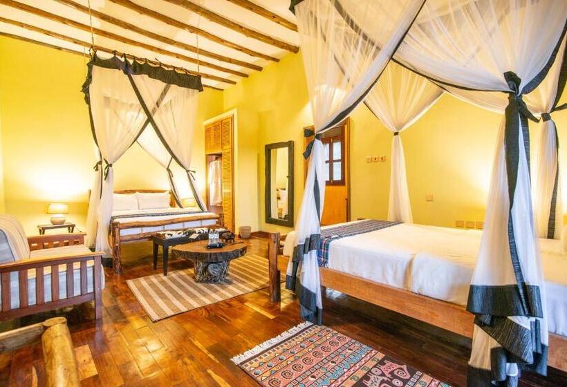 اتاق لوکس, Buffalo Safari Lodge