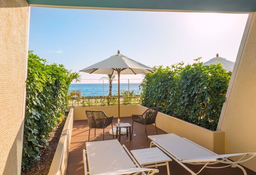 Номер Deluxe Вид на Море, Doubletree By Hilton Okinawa Chatan Resort