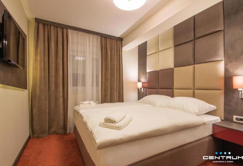 Deluxe Suite King Bed, Centrum Osijek
