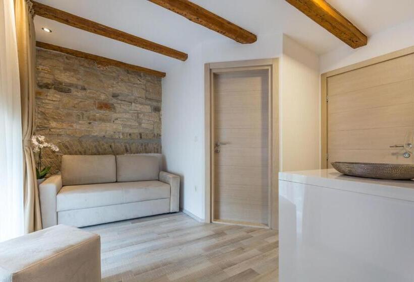 Люкс Повышенной Комфортности, Minella Residence