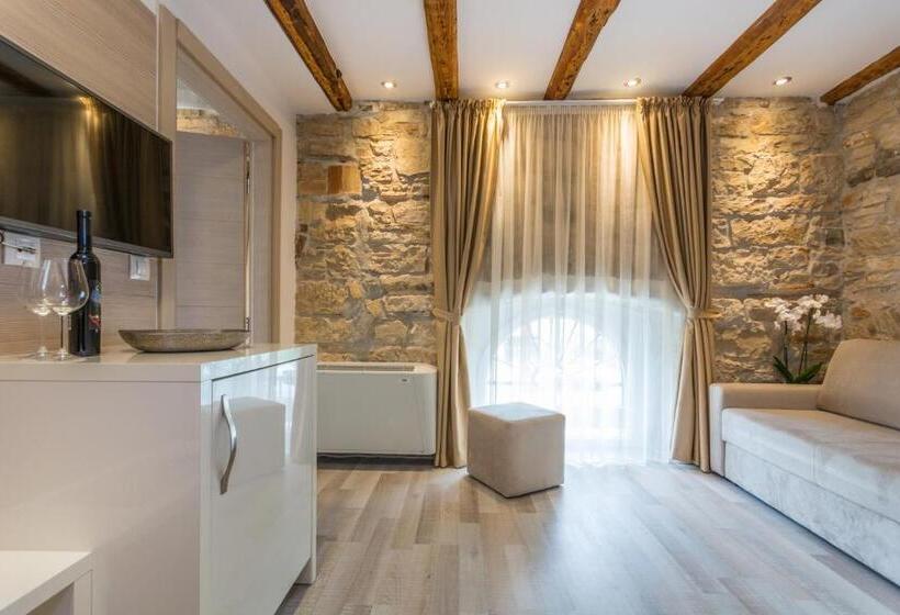 Люкс Повышенной Комфортности, Minella Residence