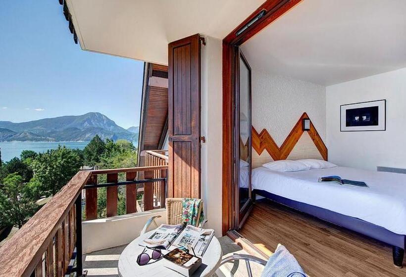 Номер Стандарт Вид на Озеро, Village Club Les Hyvans