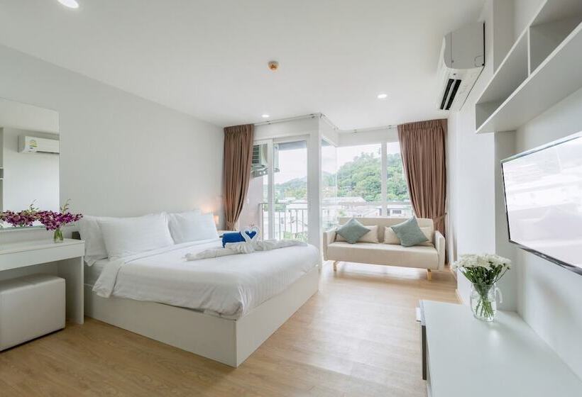 标准工作室带阳台, Ozone Condotel Kata Beach By Phr