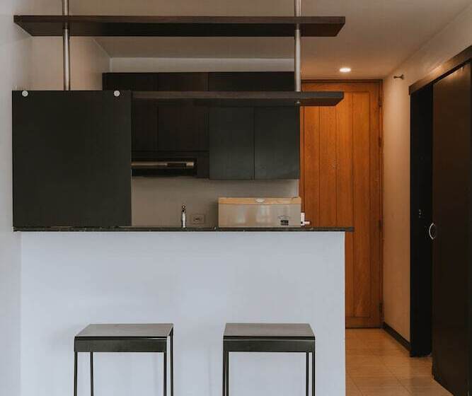 חדר סטנדרט, Travelers Orange Suites