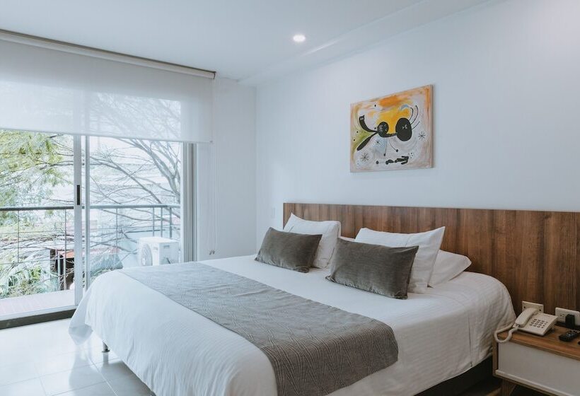 수피리어 룸, Travelers Orange Suites
