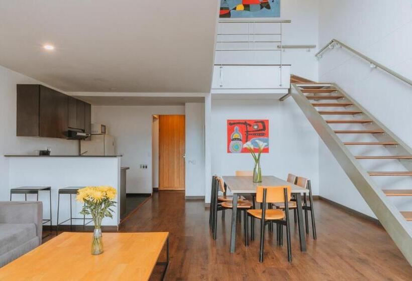 شقة عائلية, Travelers Orange Suites