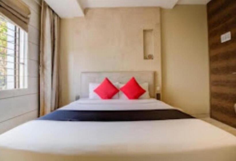 Номер Deluxe Одноместный, Pratiksha Residency , Nerul