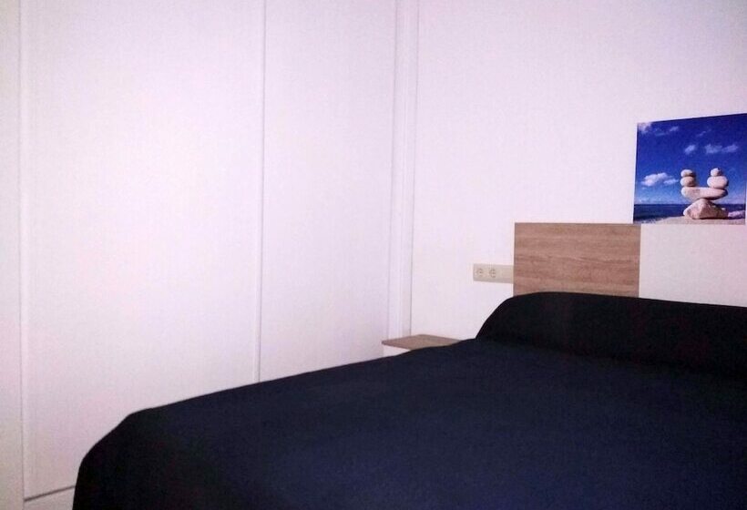 Апартаменты 2 Спальни, Apartamentos Ares Centro 3000