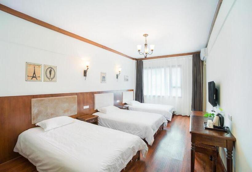 Номер Стандарт Трехместный, Memory Inn Guilin Central