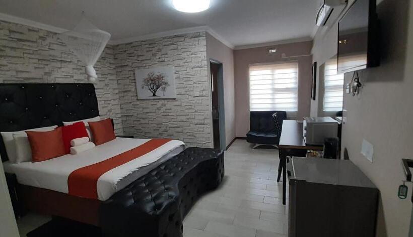 اتاق لوکس, The New Mall Guesthouse