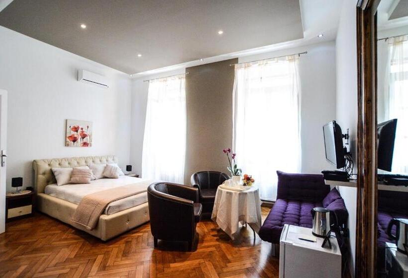 Номер Комфорт, City Center Rooms