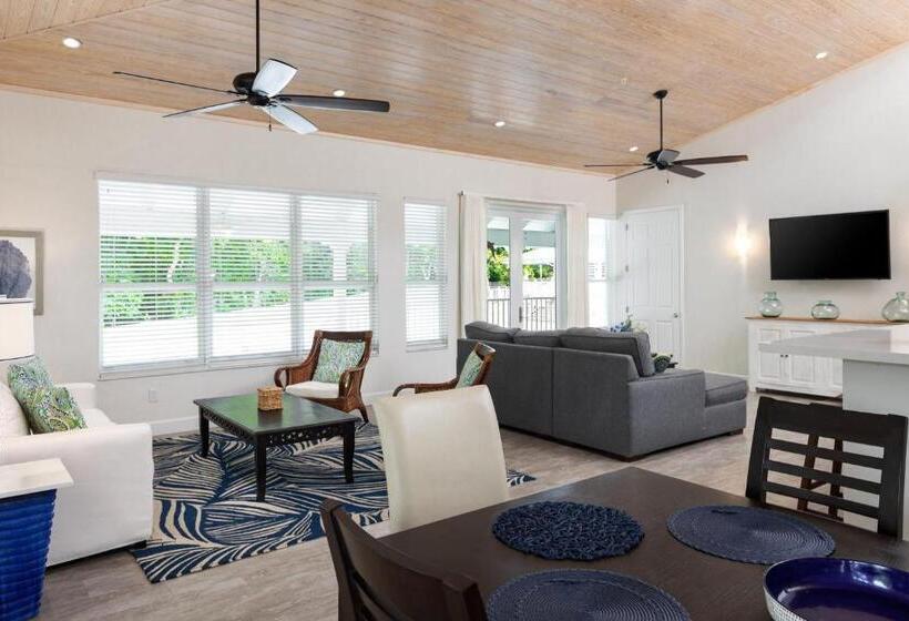 Вилла 2 Спальни, Dolphin Point Villas