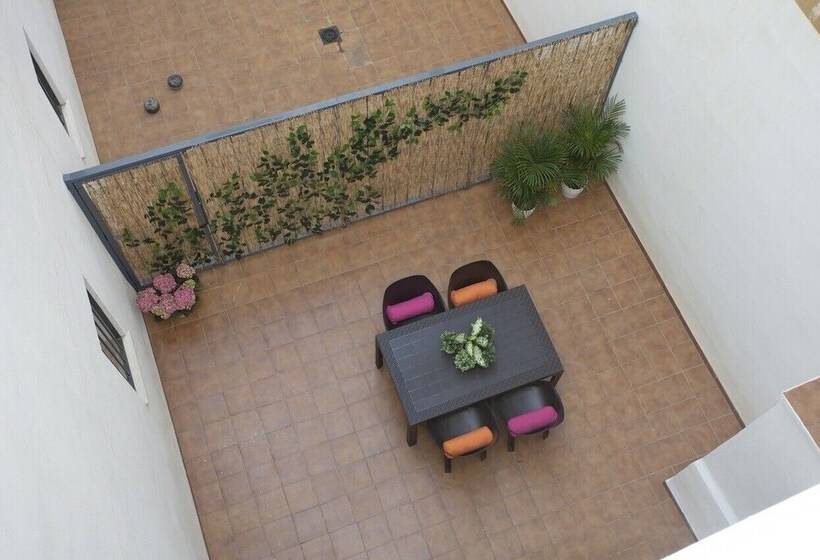 شقة غرفة واحدة مزودة بتراس, Singularstays Mar44
