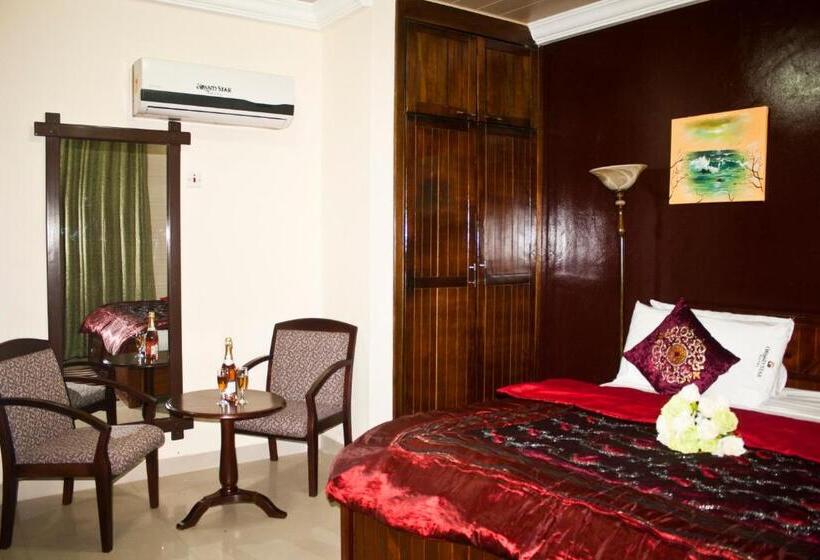 Deluxe Room, Grand Star