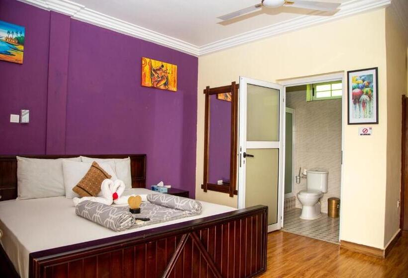 Deluxe Room, Grand Star