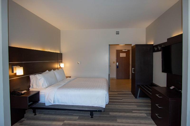 Люкс Кровать Кинг, Holiday Inn Express & Suites Tonawanda   Buffalo Area, An Ihg