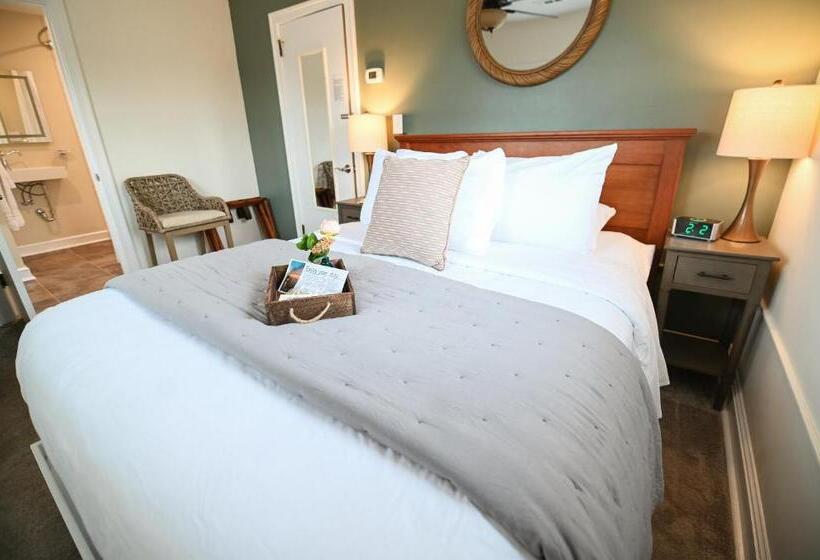 Номер Стандарт, The Lakehouse Inn Geneva