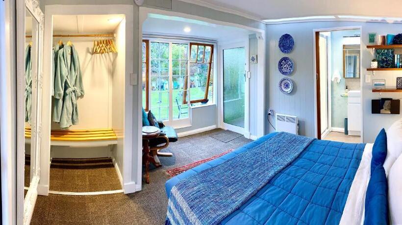 Студия Deluxe, Ah House City B&b Nelson