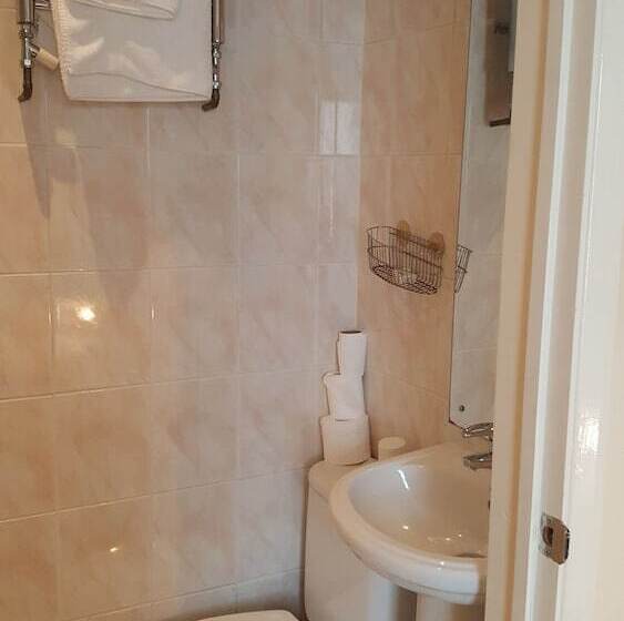 Номер Стандарт, Airport Guest House