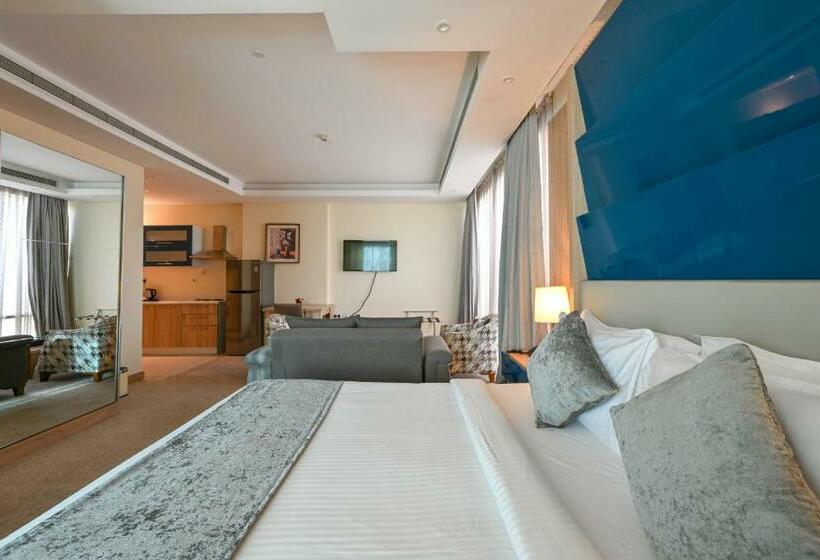 سوییت با چشم‌انداز باغ, Al Mansour Suites